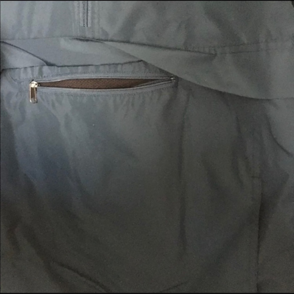 Men’s Champion Packable pull over jacket - Picture 7 of 8